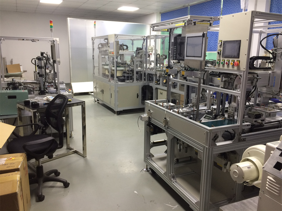 气车电子基板组立打螺丝